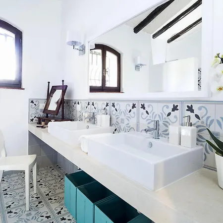 Exclusive With Private Swimming Pool That Enjoys A Splendid Seafront View
