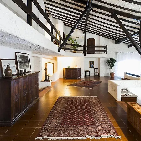 Willa Exclusive With Private Swimming Pool That Enjoys A Splendid Seafront View Fontane Bianche