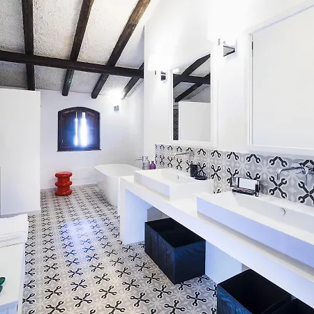 Exclusive With Private Swimming Pool That Enjoys A Splendid Seafront View Willa *