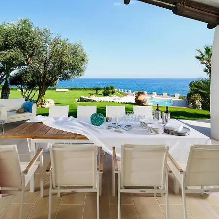 Villa Exclusive With Private Swimming Pool That Enjoys A Splendid Seafront View